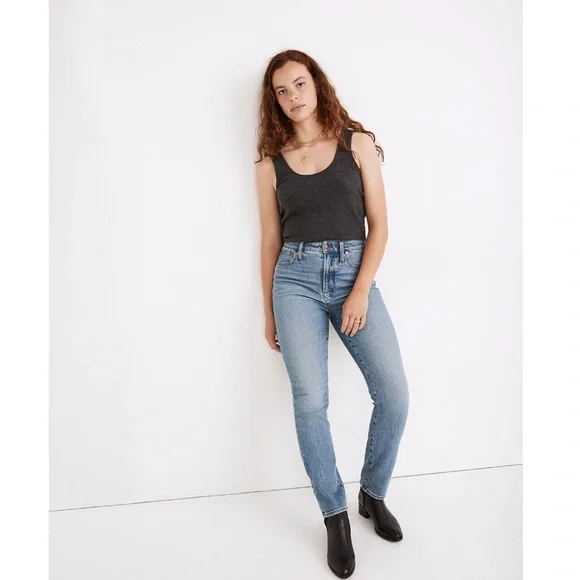 Madewell The Curvy Perfect Vintage Jean in Banner Wash - Picture 2 of 7